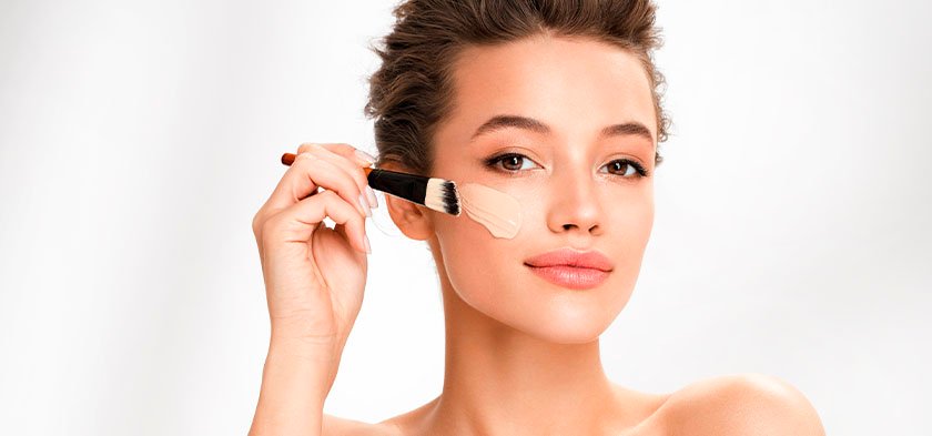 нанесение тонального средства